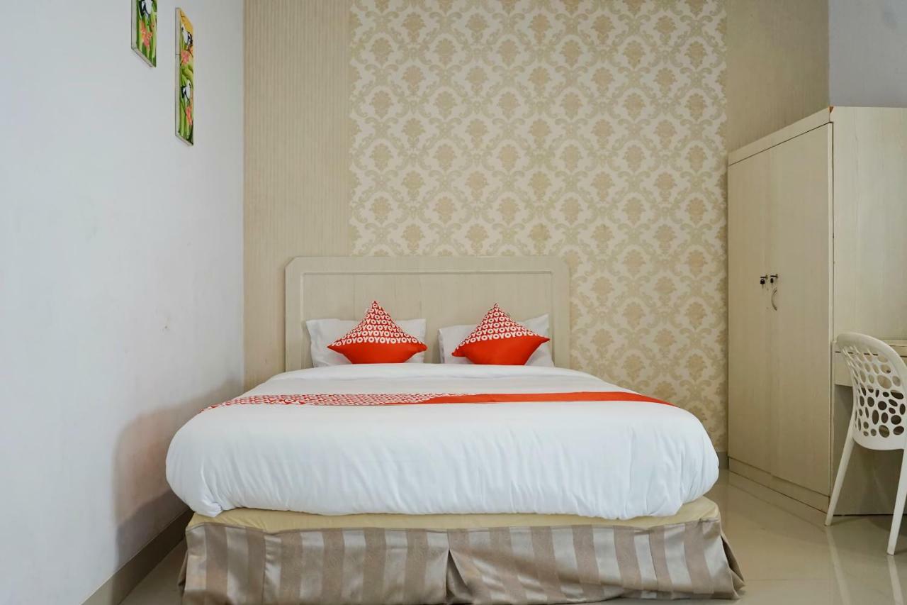 Oyo 1167 Sty Hotel 2*