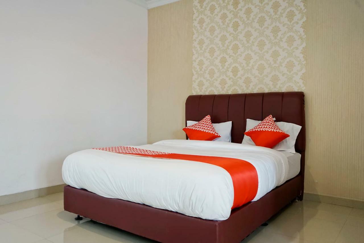 Oyo 1167 Sty Hotel 2*